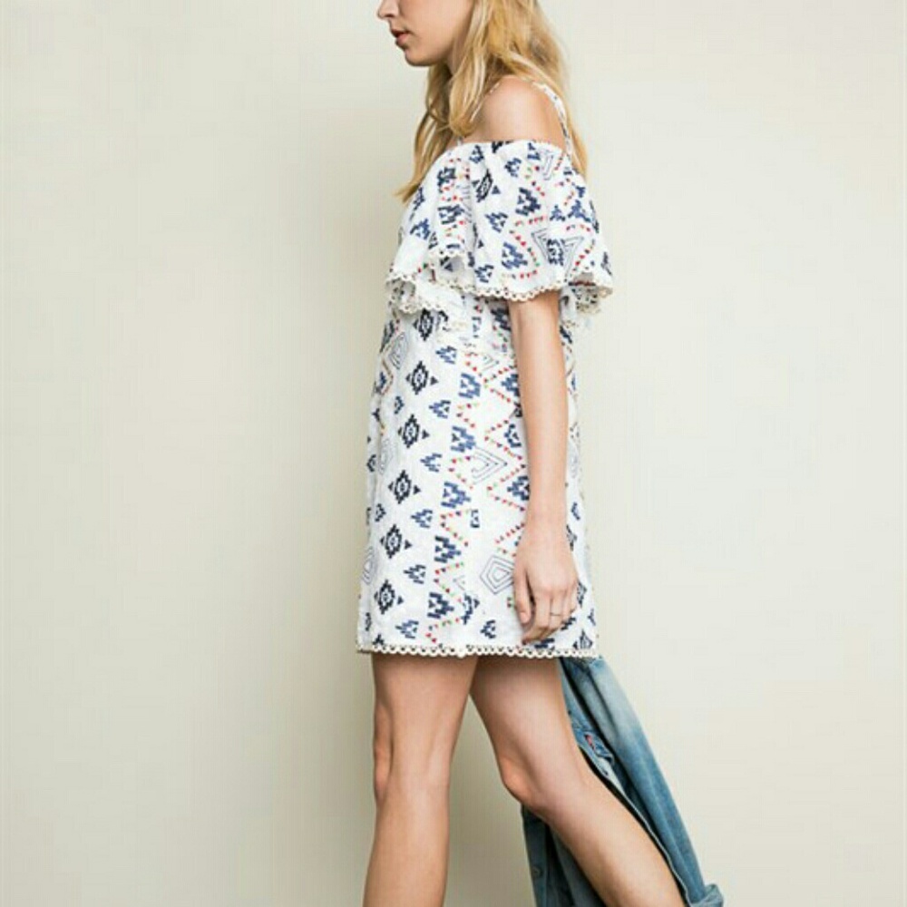 Embroidered Off the shoulder Ruffle Sleeve Dress - Picture 2 of 4